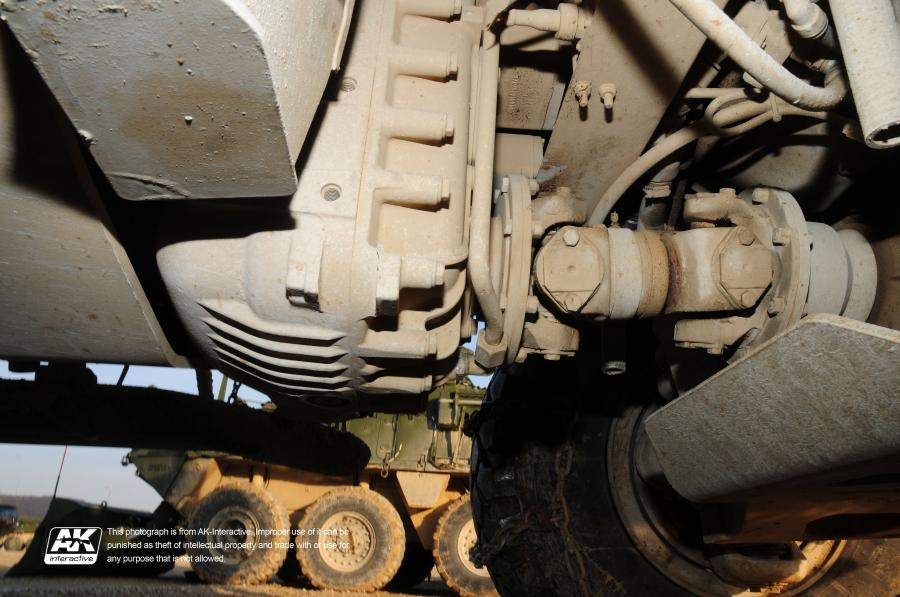 Детали экстерьера Oshkosh M-ATV 2009 года  (фото 251 из 676)